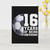 サッカー少年16歳の誕生日 おめでとう16年のすばらしいサッカー人生 カード (黄色い花)