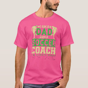 サッカー私はパパでサッカーコーチのチームプレーヤーだ Tシャツ
