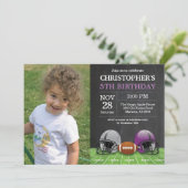 サッカー誕生日招待状バースデーパーティーパープル 招待状 (スタンド正面)