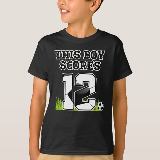 サッカー誕生日- 12歳の少年 – 12誕生日 Tシャツ (正面)