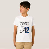 サッカー誕生日- 12歳の少年 – 12誕生日 Tシャツ (正面フル)