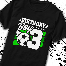 サッカー誕生日- 3歳の少年 – 3歳の誕生日 Tシャツ