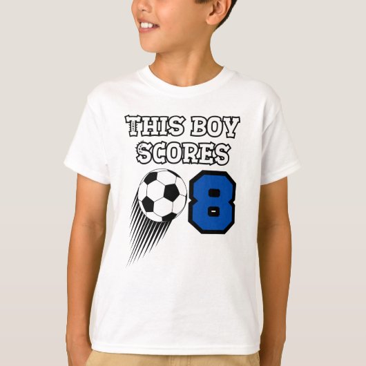 サッカー誕生日- 8歳の少年 – 8誕生日 Tシャツ (正面)