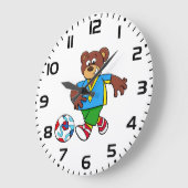サッカー遊の熊のスポーツ衣装 ラージ壁時計 (傾斜)
