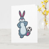 サッカー選手のウサギとサッカーボール カード (黄色い花)