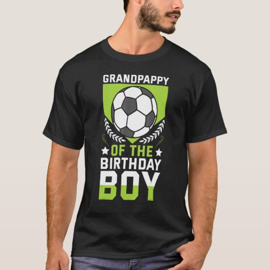 サッカー選手の誕生日少年の祖父の日 Tシャツ (正面)