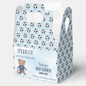 サッカー選手の赤ちゃんシャワーを心待ちにしている男の子だ フェイバーボックス (オープン)