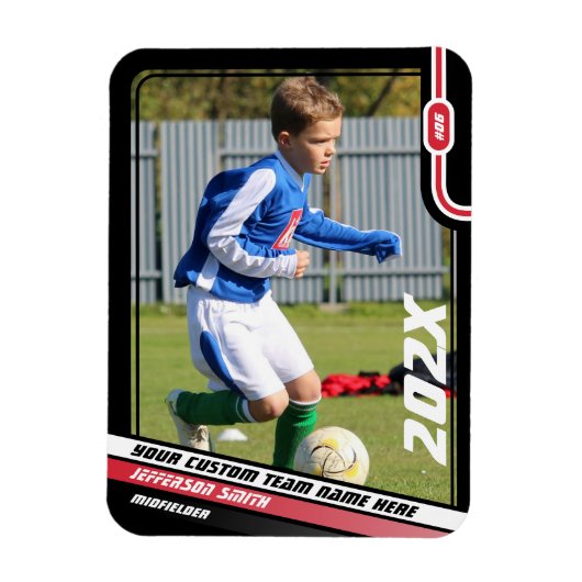 サッカー選手の黒い赤のトレーディングカード マグネット (縦)