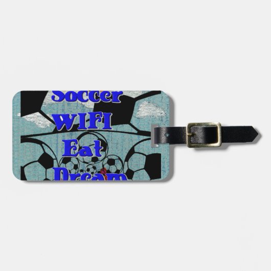 サッカー食べWIFIドリーム – おもしろいスポーツアートプリント ラゲッジタグ (正面横)