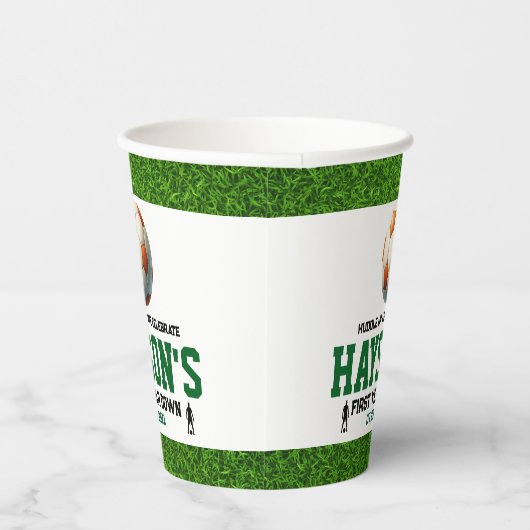 サッカー1年目を終える1歳の誕生日パーティー 紙コップ (右)