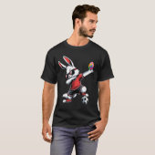サッカー イースター スペース イースター バニー 少年 キッズ Tシャツ (正面フル)