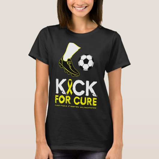 サッカー ボール デザイン 軟部肉腫 がん Kick Tシャツ (正面)