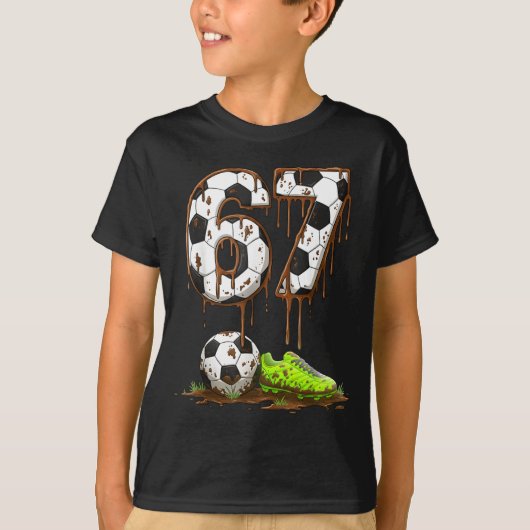 サッカー 67 シックス セブン ミーム 少年 少年少女 ジェネレーション アルファ Tシャツ (正面)