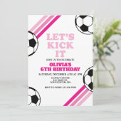 サッカー Let's Kick It ピンクストライプ 誕生日 招待状 (スタンド正面)