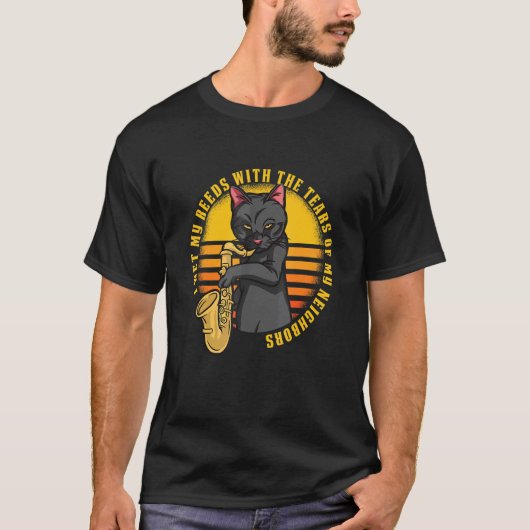 サックスを演奏する面白い猫 Tシャツ (正面)