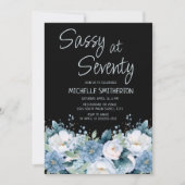サッシアットダスティブルーホワイトフローラブラック誕生日 招待状 (正面)