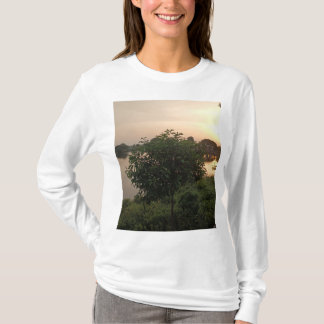 サティヤムグループTシャツ Tシャツ