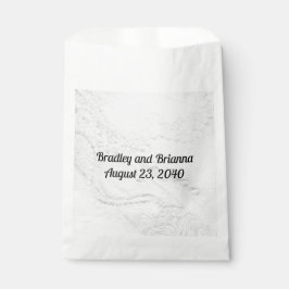 サテンの上の白と銀のレースと結婚真珠 フェイバーバッグ