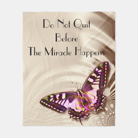 サテンの背景の蝶 フリースブランケット (正面)