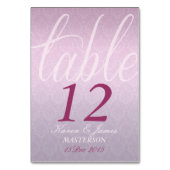 サテンピンクダマスクのウェディングテースタイリッシュブルカード テーブルナンバー (正面)