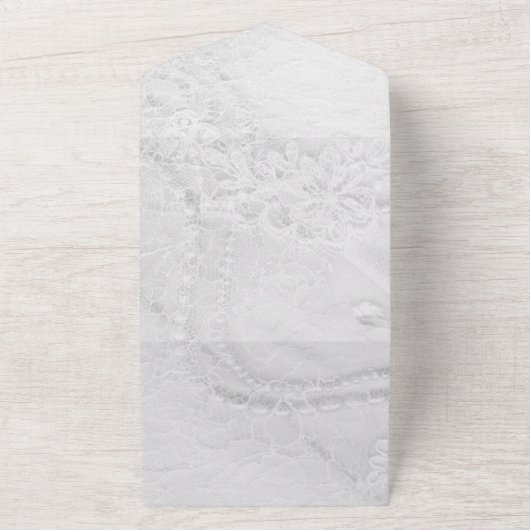 サテン上の白と銀のレースとパール オールインワン招待状 (外側)