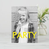 サニーカッコいいおもしろいモダンフォト誕生日 招待状 (スタンド正面)