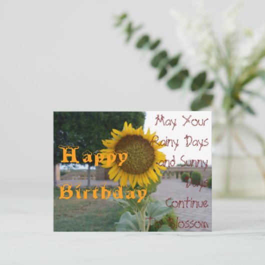 サニー日と雨の日カラフルハッピーバースデー ポストカード (スタンド正面)