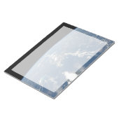 サハラ吹の砂塵は西の大西洋に入った。 ノートパッド (アングル)