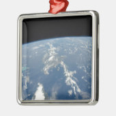 サハラ吹の砂塵は西の大西洋に入った。 メタルオーナメント (左)