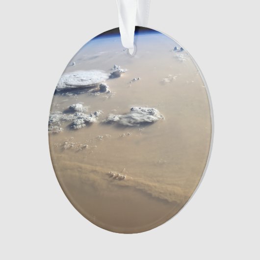 サハラ砂漠の砂海を吹き抜ける砂塵。 オーナメント (正面)