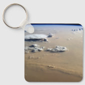 サハラ砂漠の砂海を吹き抜ける砂塵。 キーホルダー (正面)