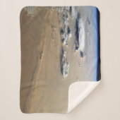 サハラ砂漠の砂海を吹き抜ける砂塵。 シェルパブランケット (正面)