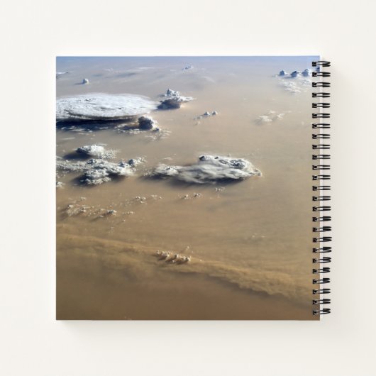 サハラ砂漠の砂海を吹き抜ける砂塵。 ノートブック (裏面)