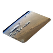 サハラ砂漠の砂海を吹き抜ける砂塵。 マグネット (左側)