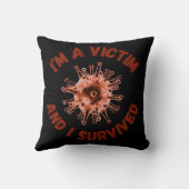 サバイバーストレンツ装飾用クッション – 隆起引用文 クッション (裏面)