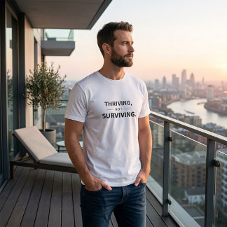 サバイブからスリーブへ　ミニマリスト風格言プリント Tシャツ