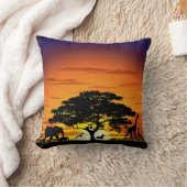 サバンナの日没の枕の野生動物 クッション (ブランケット)