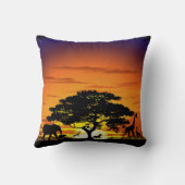 サバンナの日没の枕の野生動物 クッション (裏面)