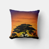 サバンナの日没の枕の野生動物 クッション (正面)
