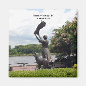 サバンナ・ガの有名なびく女の子。 マグネット (正面)