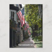 サバンナ・ジョージア州旗で飾られたEジョーンズ通り写真 ポストカード (正面)