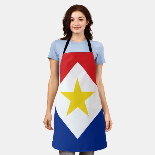 サバ国旗 エプロン (着用した状態)
