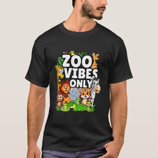 サファリで動物園に行く日 動物園パーティーの動物園の雰囲気 Tシャツ (正面)