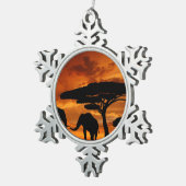 サファリのアフリカのBaobabの木象のシルエット スノーフレークピューターオーナメント (右)