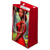 サファリのクイーン威厳のある：アフリカ人女性の赤い羽 スモールペーパーバッグ (裏面アングル)