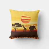 サファリのジャングル象のキリンの日没 クッション (正面)