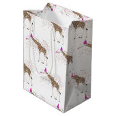 サファリの動物たちとパーティーするキリン ミディアムペーパーバッグ (裏面アングル)