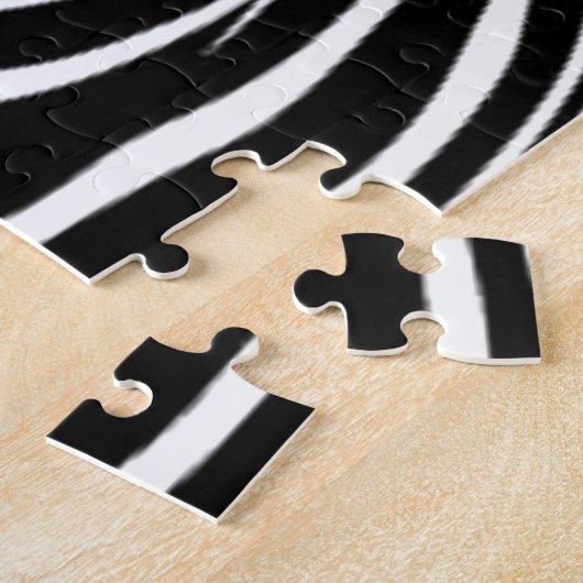 サファリの動物の白黒ストライブ柄の野生のシマウマ ジグソーパズル (側面)