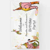 サファリアニマルズトゥイーンボー10代のホウェルカム誕生日 横断幕 (縦)