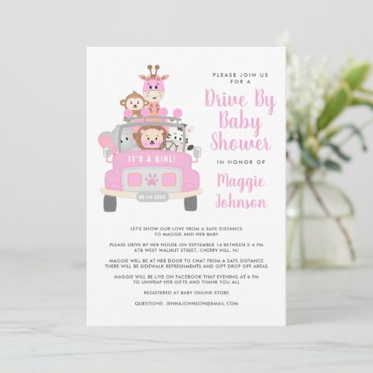 サファリピンクベビーシャワーでドライブする女の子 招待状 (スタンド正面)